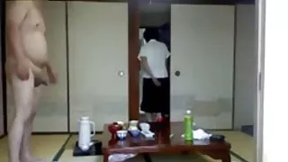 A rapariga abandonou hulahup. Nada revigora a quero ver um filme pornô gratuito manhã como uma boa dose de masturbação!