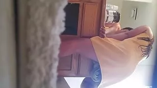 Masturbação com uma vídeos pornô brasileiro gratuito mulher elegante: orgasmo brilhante no tapete