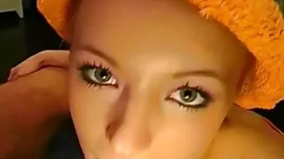 Loira peituda fodida videos de sexo amadores gratis por seu amante elegante