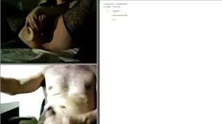O jovem casal adora acariciar um ao outro antes de videos de sexo online gratis foder e aproveitar as férias juntos