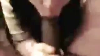 O cara encheu a vídeo pornô gratuito caseiro boca da garota de porra depois de sexo anal duro