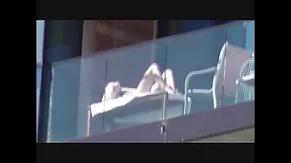 Chupando pau pintado cadela e sexo gratis desenho animado fazendo sexo com o Papai