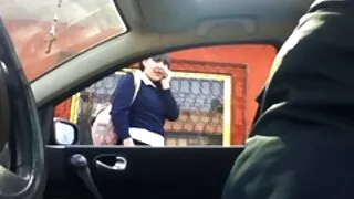 Estudante vídeo pornô gratuitamente loira da Universidade de Moscou fodeu na bunda e na buceta com um cara