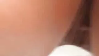 Cara fode sua namorada sem tirar sua calcinha assistir vídeo pornô gratuito