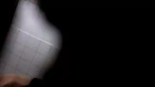 O cara esmagou a vadia site filme porno gratis magrinha bem no sofá