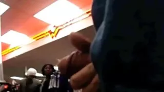 Depois de receber o dinheiro, a morena concordou em fazer sexo no ver video porno gratuito carro